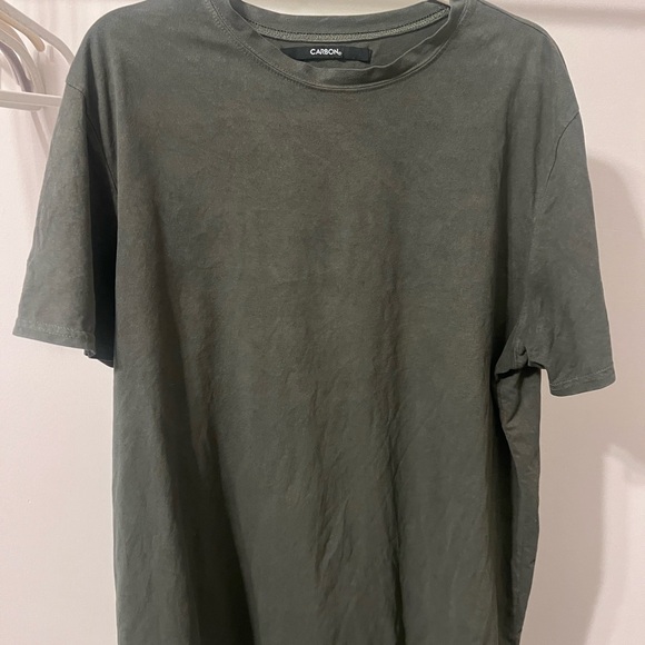 Green short sleeve T
Velvet material, great on sensitive skin! - Picture 2 of 2